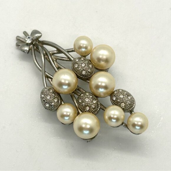 Vintage Faux Pearl Brooch Statement Silver-tone Balloon Bouquet with Bow 2.5 In - Picture 2 of 16